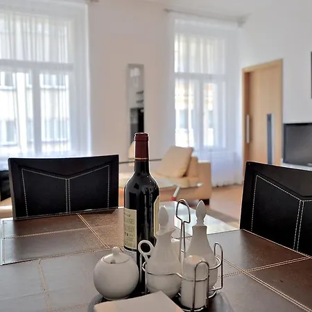 Guestin 2room At Londynska * Prague