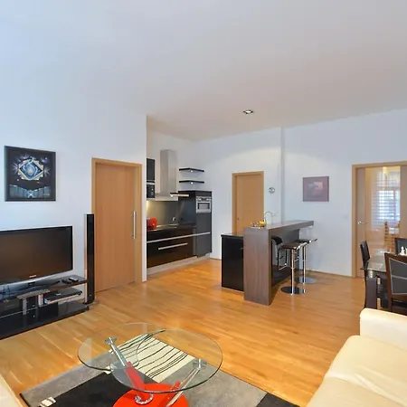 Guestin 2room At Londynska *